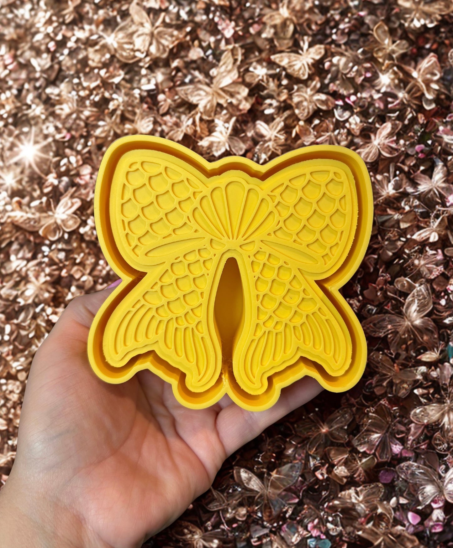 mermaid tail seashell bow