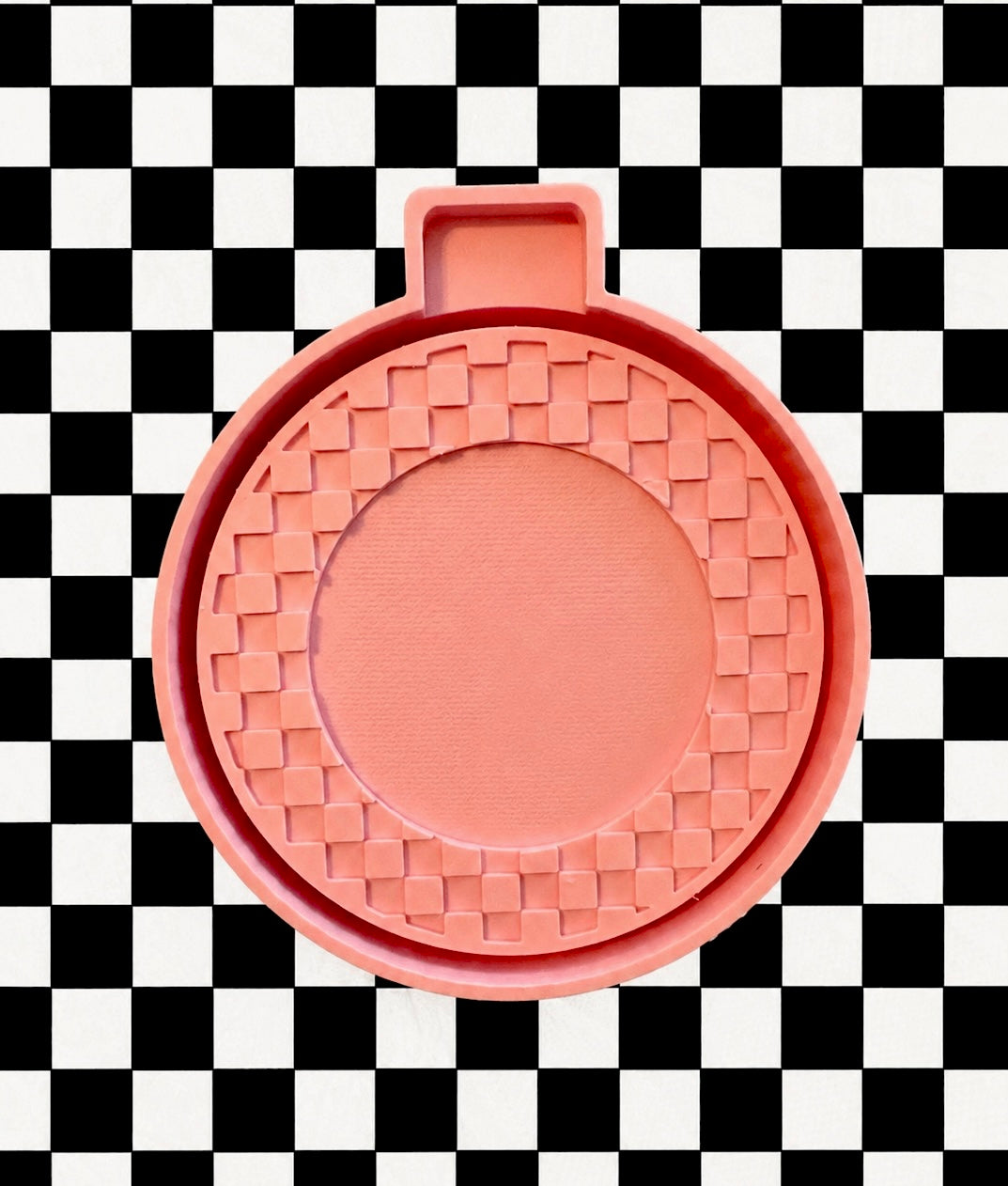 2.5 card stock checkered circle