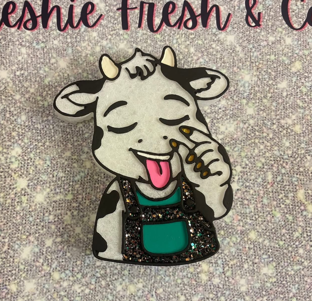 “ Clock it “cow