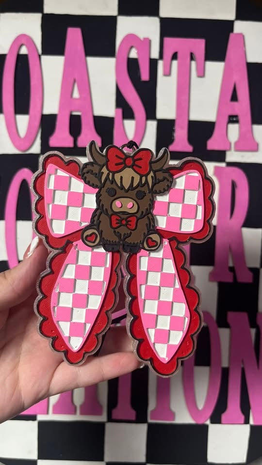 Highland cow checkered bow