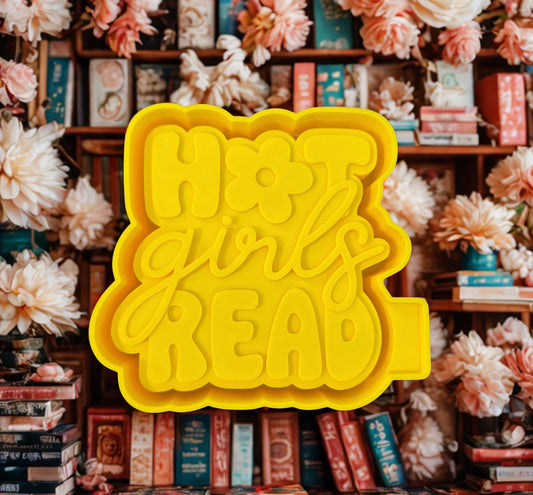 Hot girls read