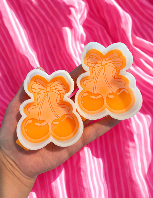 Cherry vent clips