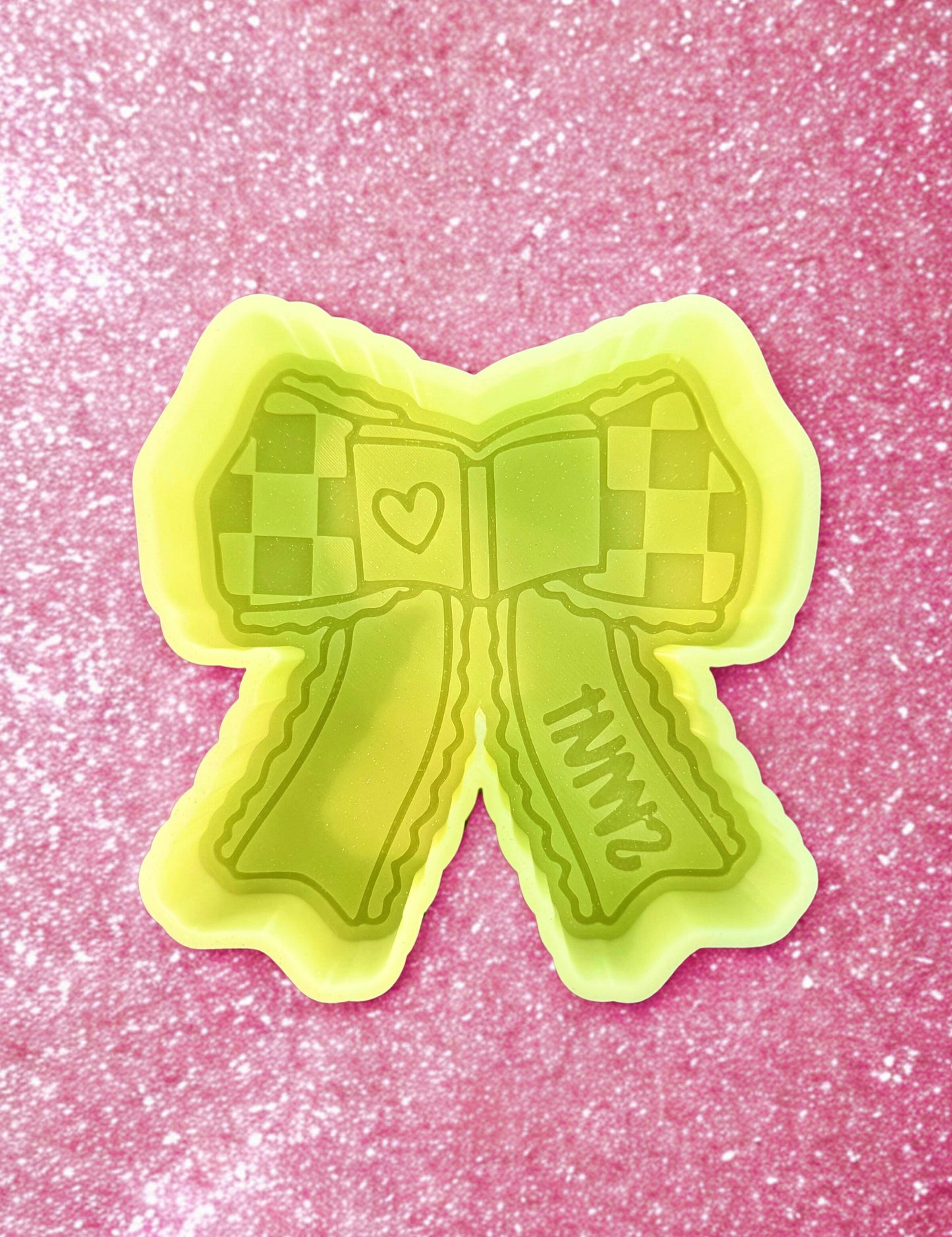 Smut  book bow