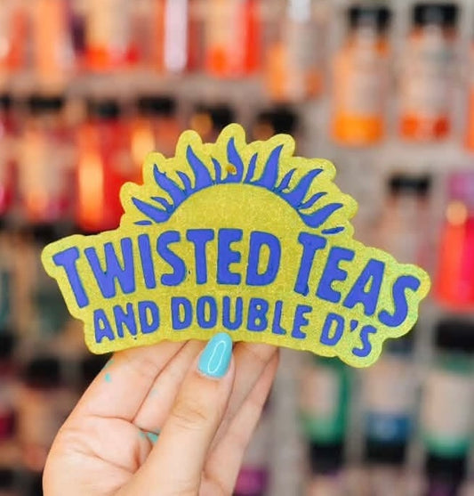 Twisted teas double D’s