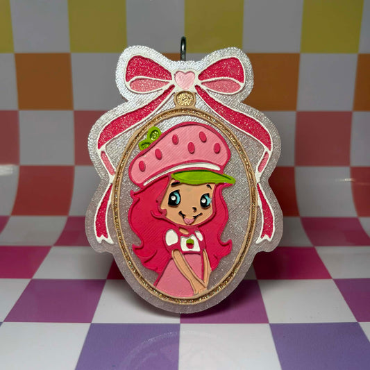 Strawberry shortie girl